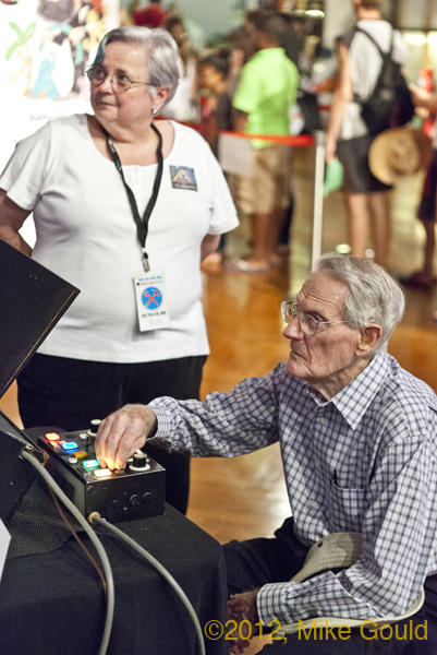 mfd2012_142
